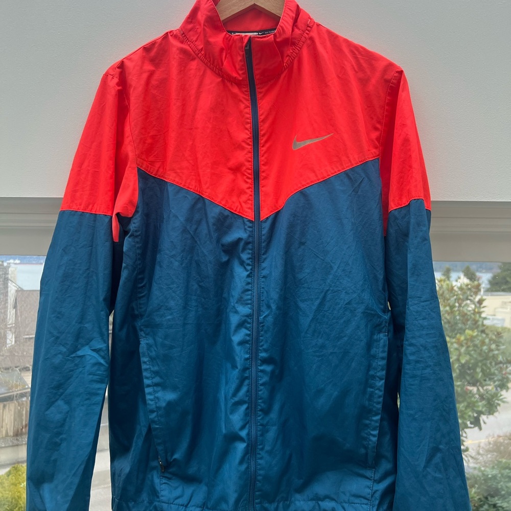 Nike Men's Windrunner Windbreaker running jacket